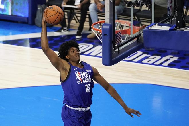 克里斯保罗痛批杜兰特：太阳季后赛梦碎也怨不得别人.