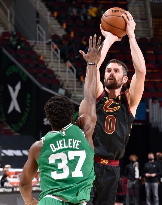 中職／日職上季防禦率不到3 「賓士哥」為何選擇來台？.